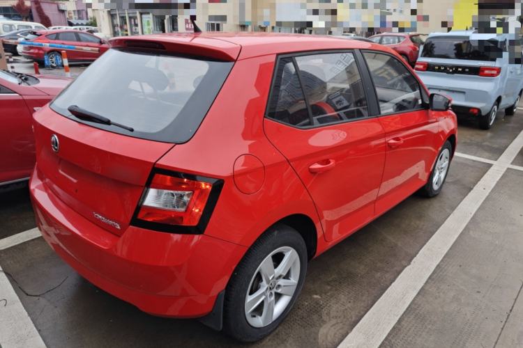 Used Skoda Fabia 2017 1.4L Automatic Car Enjoy Edition
