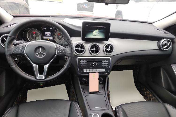 Used Mercedes-Benz GLA 2016 GLA 200 Fashion Model