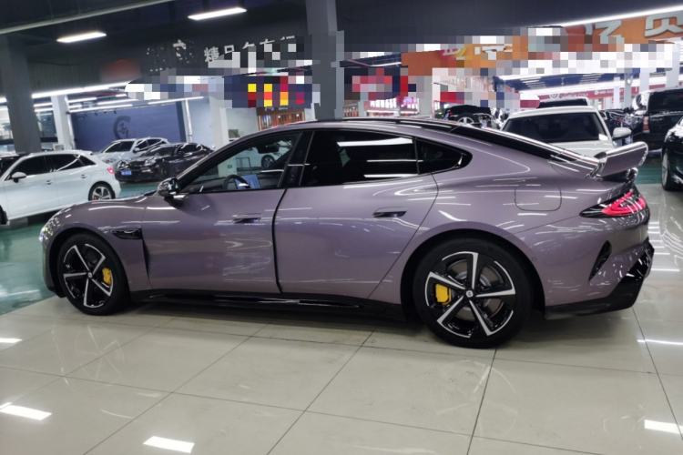 Used  SU7 2024 Four-Wheel Drive Ultra-Long Range Advanced Intelligent Driving Max Edition
