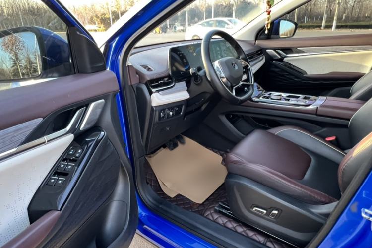 Used SOL QX 2021 300T DCT Chasing Light Edition
