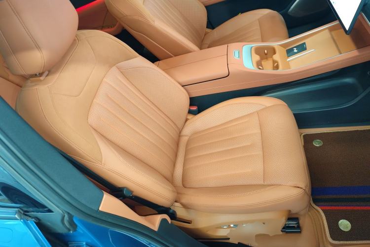 Used ONVO L60 2024 60 kWh All-Wheel Drive
