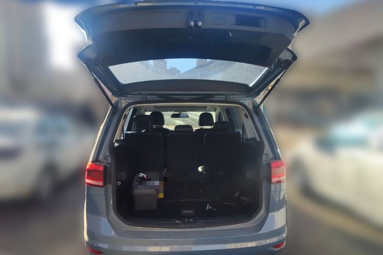 Used Volkswagen Touran 2018 Volkswagen Touran L 280TSI DSG Comfort Edition 7-seater