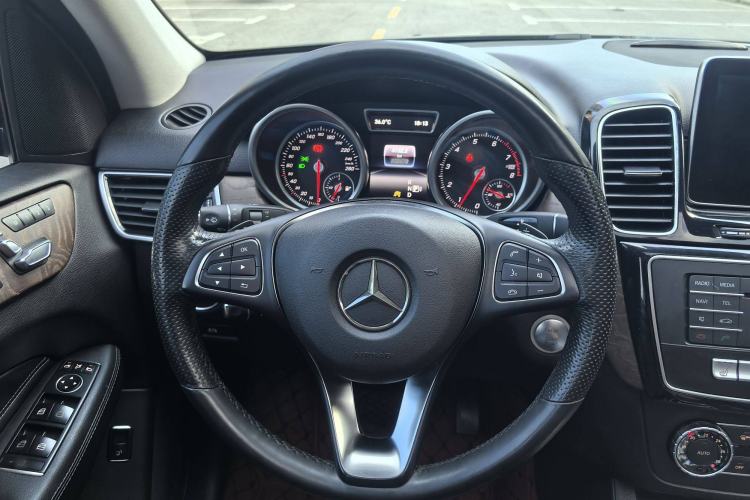 Used Mercedes-Benz GLE 2015 GLE 400 4MATIC
