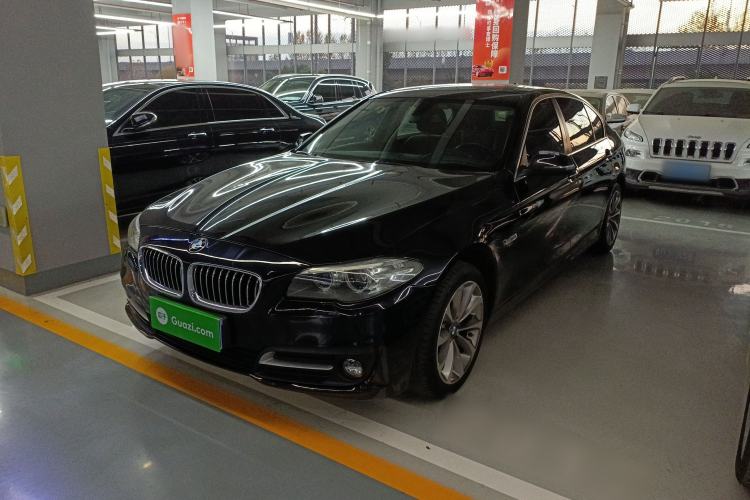 Used BMW 5 Series 2017 525Li Leading Model
