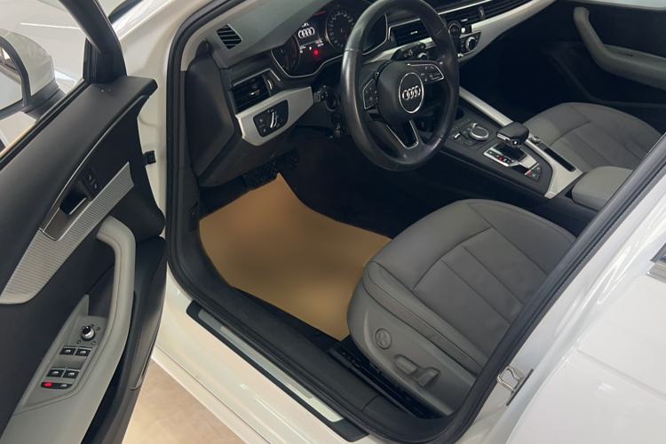 Used Audi A4L 2017 40 TFSI Fashion Model
