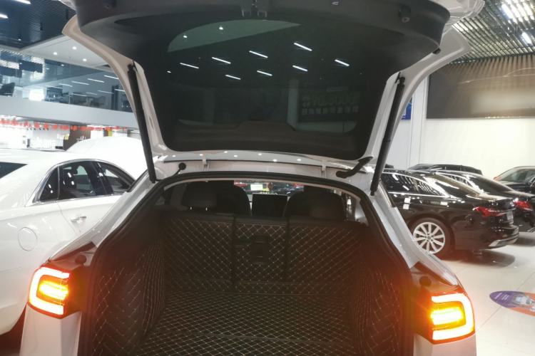 Used Tesla Model Y 2021 Long-Range All-Wheel-Drive Version 3D7