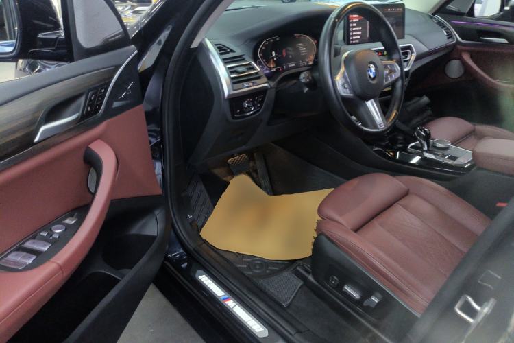 Used BMW X3 2022 Second Facelift xDrive30i Leading Edition M Night Sky Package
