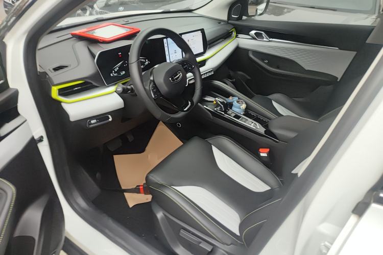 Used Geely Auto Coolray 2022 Bin Yue COOL 1.5TD DCT Hot Engine Edition
