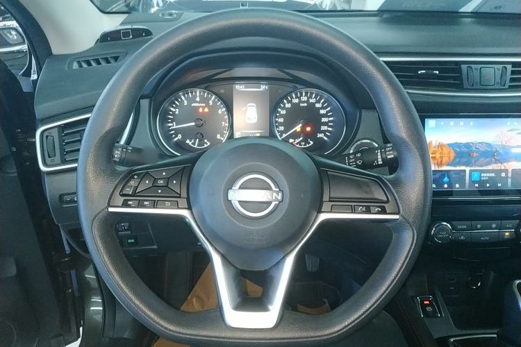 Used Nissan Qashqai 2023 Classic 2.0L CVT XV Comfort Edition
