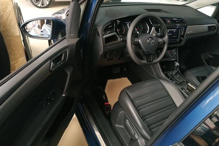 Used Volkswagen Touran 2018 Volkswagen Touran L 280TSI DSG Comfort Edition 7 Seats China V Emission Standard