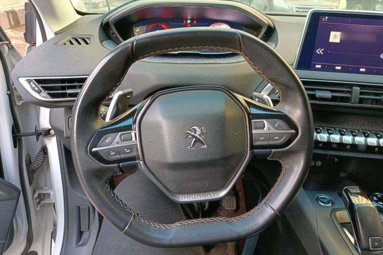 Used Peugeot 5008 2017 380THP 7-Seater Luxury Edition
