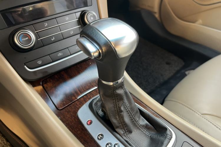 Used Roewe 550 2014 550S 1.8L Automatic Smart Selection Model
