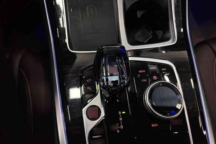 Used BMW X5 2022 xDrive 30Li Luxury M Sport Package