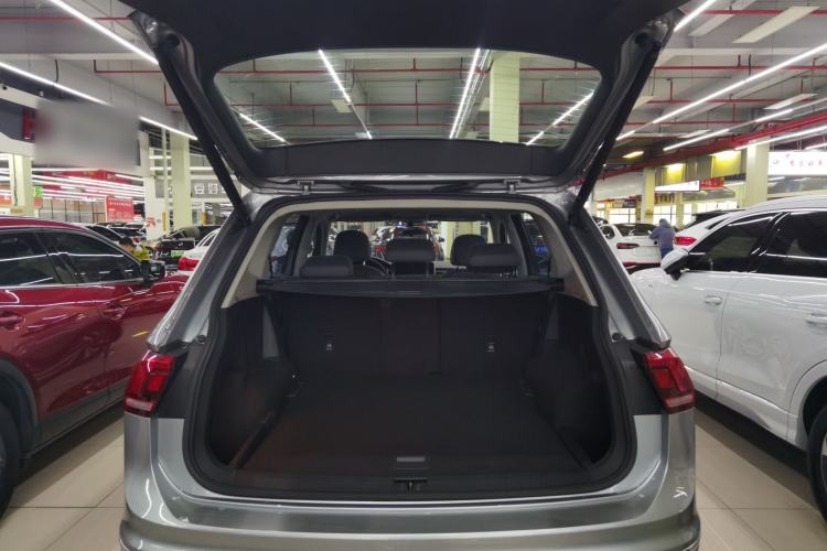 Used Volkswagen Tiguan L 2022 330TSI Automatic Two-Wheel Drive Smart Edition
