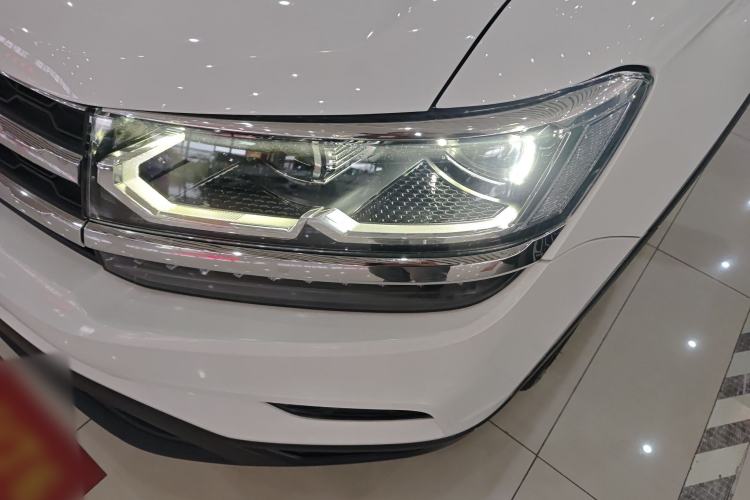 Used Volkswagen Tharu 2020 280TSI Two-Wheel Drive Luxury Edition China VI Standard