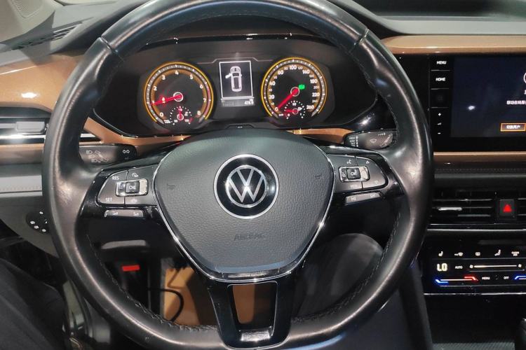 Used Volkswagen Tharu 2021 280TSI Two-Wheel-Drive Luxury Plus Edition
