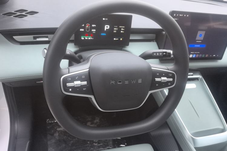 Used Roewe D6 2025 450km Deluxe Edition