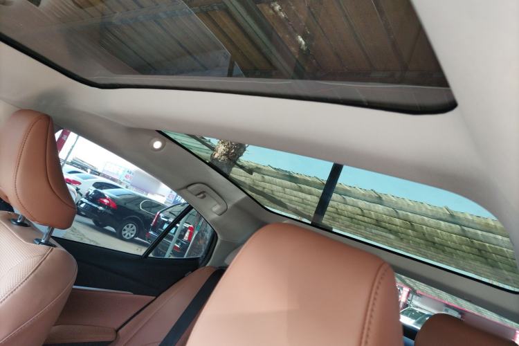 Used Toyota Camry 2024 Dual-Motor 2.0 HG Premium Edition
