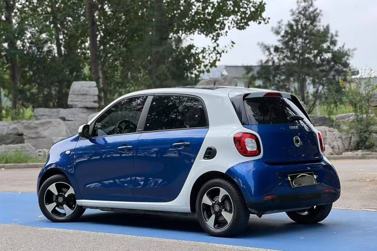 Used  forfour 2018 1.0L 52kW Passion Edition
