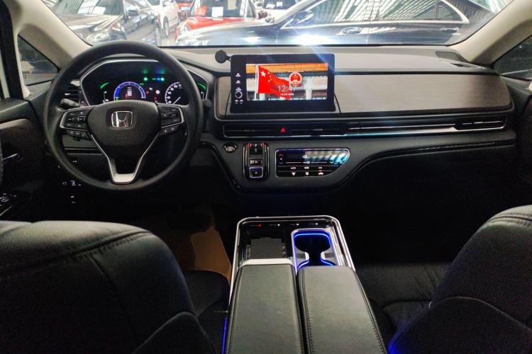 Used Honda Odyssey 2024 2.0L eHEV Sharp & Smart Edition
