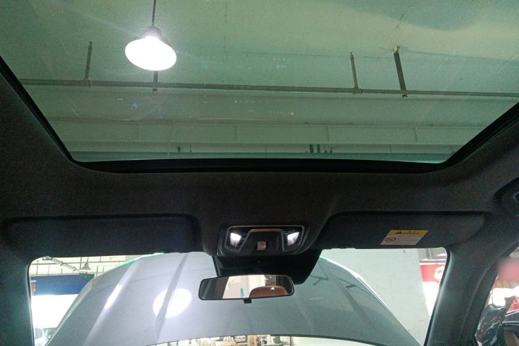 Used Changan UNI-Z New Energy 2024 Blue Whale Smart Electric iDD 125km Beyond Edition
