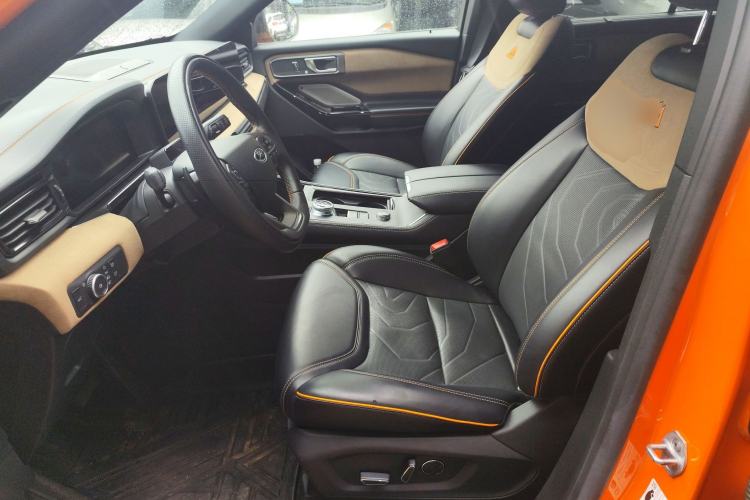 Used Ford Explorer 2024 2.3T EcoBoost Kunlun Peak Edition 7-Seater
