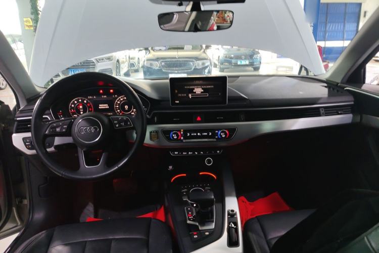 Used Audi A4L 2019 40 TFSI Fashion Version China V
