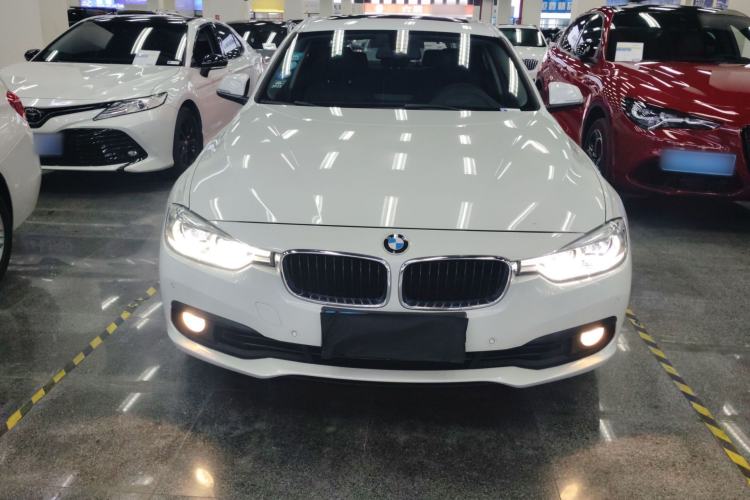 Used BMW 3 Series 2017 318i Fashion Model