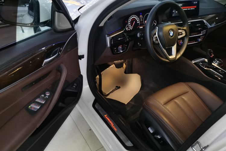 Used BMW 5 Series 2019 525Li Luxury Package