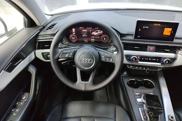 Used Audi A4L 2019 40 TFSI Fashion Version China V
