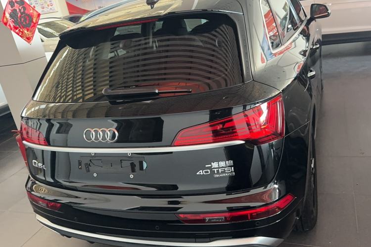 Used Audi Q5L 2022 40T Fashionable and Dynamic Model
