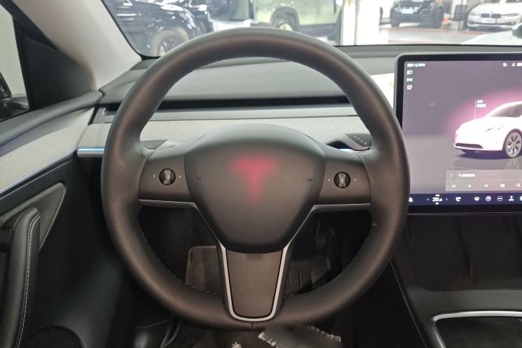 Used Tesla Model Y 2023 Rear-Wheel-Drive Version