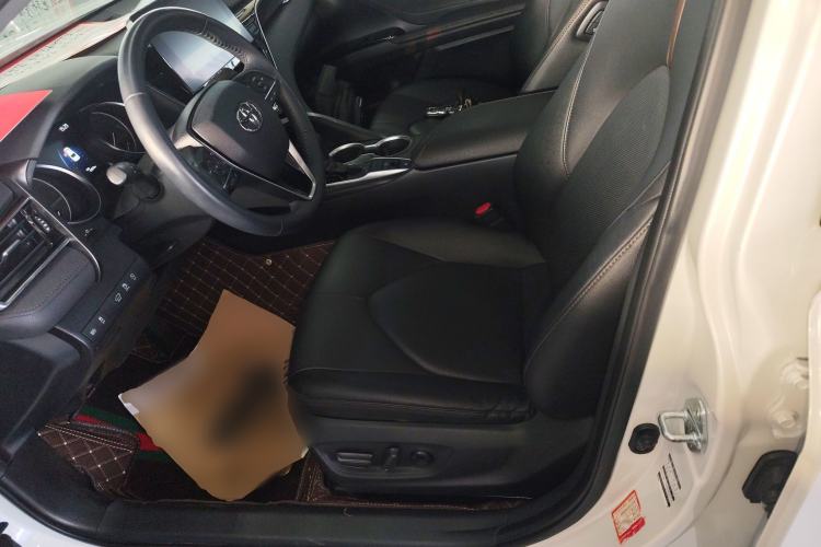 Used Toyota Camry 2021 2.0G Luxury Edition
