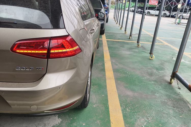 Used Volkswagen Golf 2014 1.4TSI Automatic Luxury Model