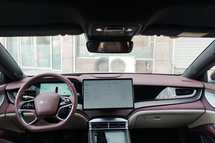 Used BYD Seal 2023 DM-i 1.5T 121km Flagship Model
