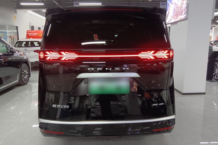 Used Denza D9 2022 DM-i 970 Four-Wheel Drive Flagship Model