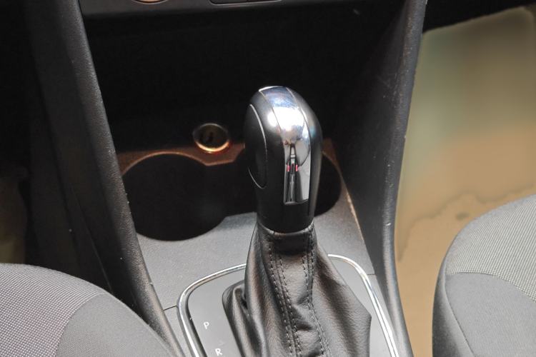 Used Volkswagen Polo 2014 1.6L Automatic Comfort Edition
