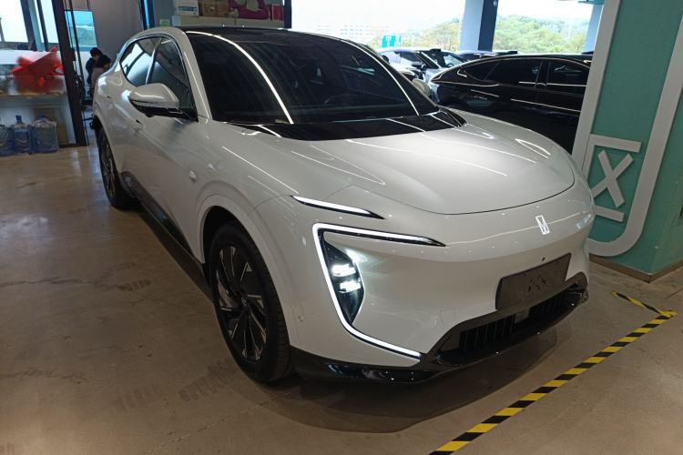 Used  07 2024 Pro+ All-Electric Version
