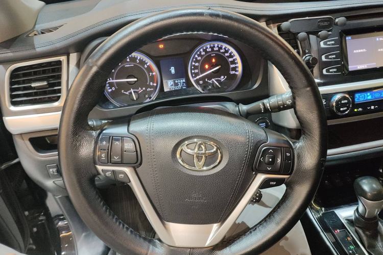 Used Toyota Highlander 2017 2.0T Four-Wheel Drive Luxury Edition 7 Seats
