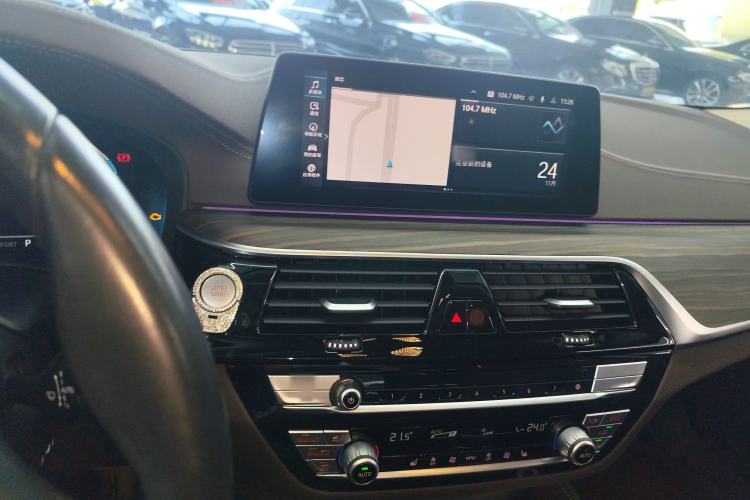 Used BMW 5 Series New Energy 2020 Mileage Upgrade Version 530Le Luxury Package