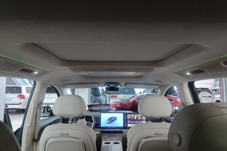 Used VOYAH Dream 2025 PHEV Four-Wheel-Drive Flagship Kunpeng Edition
