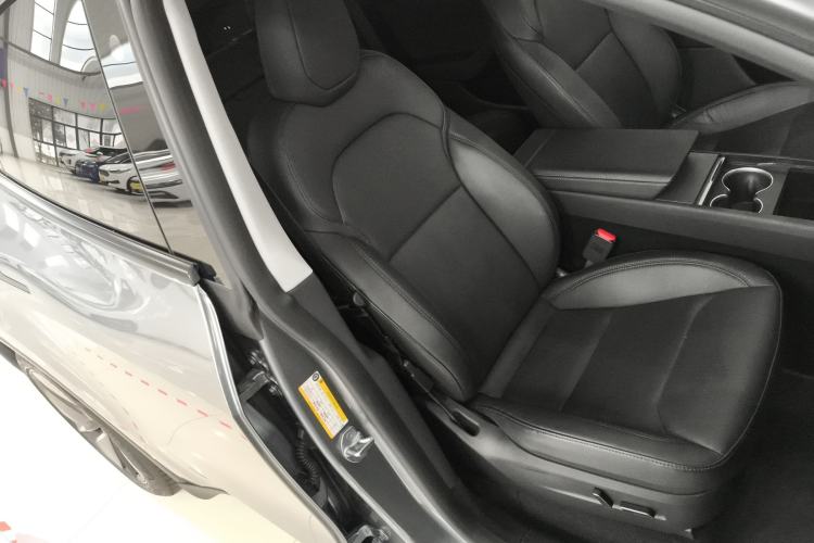 Used Tesla Model Y 2025 Long-Range All-Wheel Drive First Edition
