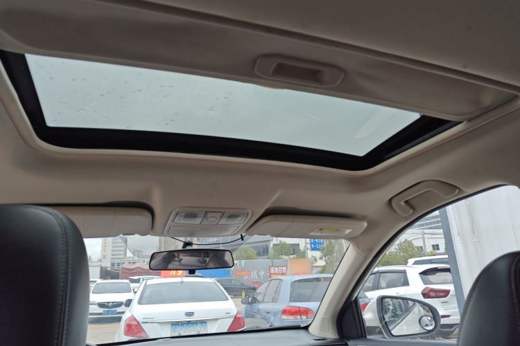 Used Dongfeng Fengon 580 2017 1.5T CVT Smart Connectivity Model
