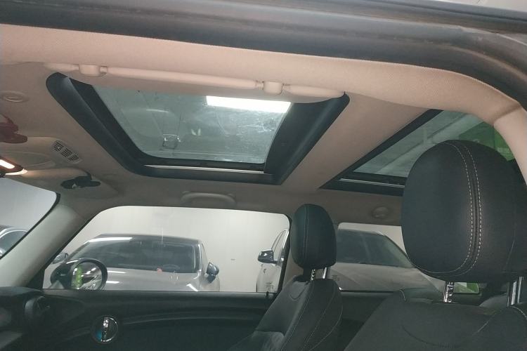 Used  MINI 2016 1.5T COOPER
