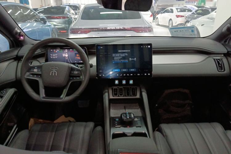 Used BYD Song L EV 2025 Intelligent Driving Version 662 km LiDAR Excellence Edition
