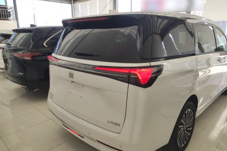 Used Buick GL8 New Energy 2025 Lu Shang Smart Enjoyment Edition 7-Seater