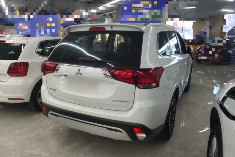 Used Mitsubishi Outlander 2020 2.0L Two-Wheel Drive Enjoyment Version 5 Seats