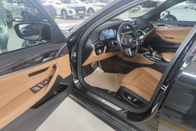 Used BMW 5 Series 2018 Restyled 530Li Leading Edition M Sport Package