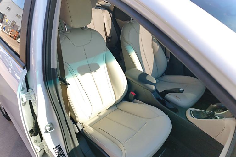 Used Buick GT 2018 15T Dual-Clutch Elite Model China V Standard
