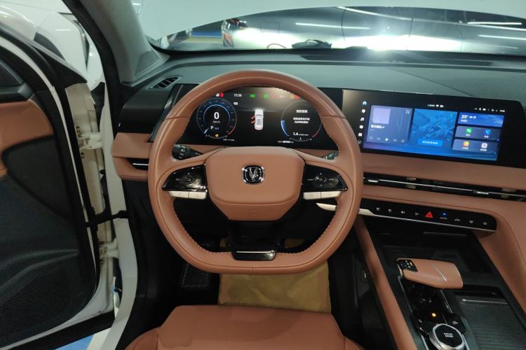 Used Changan CS75 PLUS 2023 3rd Generation 1.5T Automatic Prestige Model
